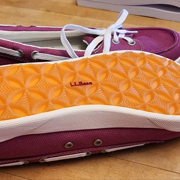 L.L.Bean Women's Fuschia Campside Boat Loafer - Picture 2 of 3